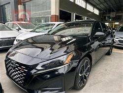 نيسان ألتيما